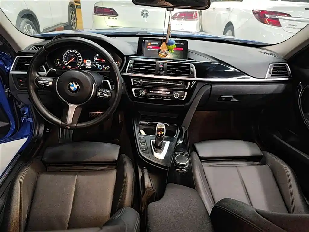 BMW 3 Series 2018 320Li Leading M Sport Package фото 10