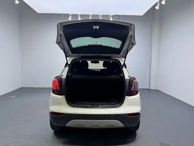 Фото 12 - Buick Encore