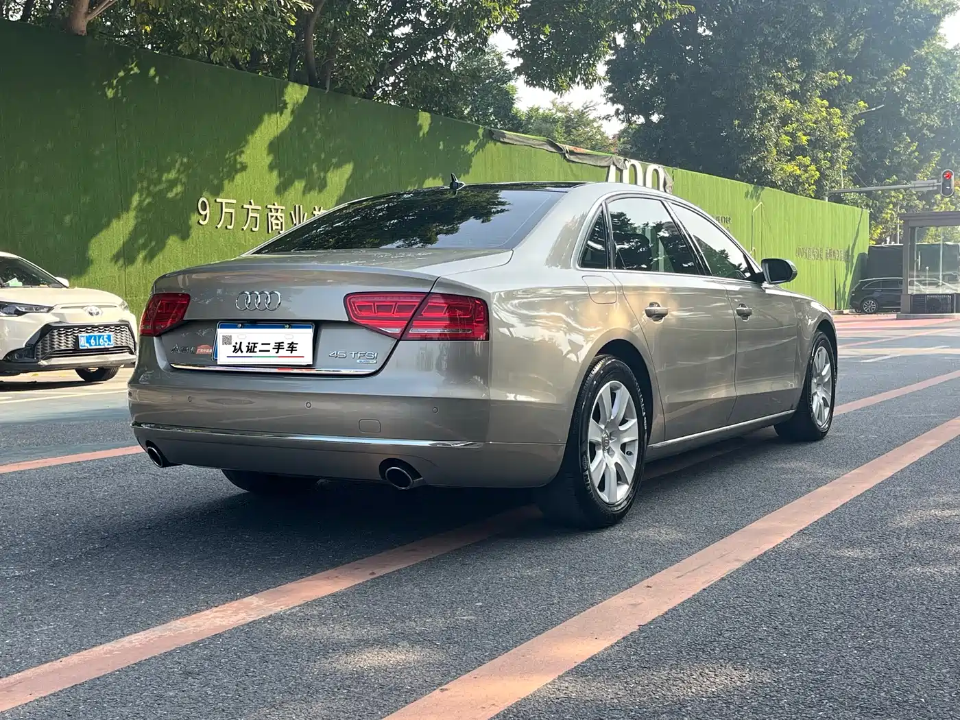 Audi A8 2013 A8L 45 TFSI quattro Comfort фото 4
