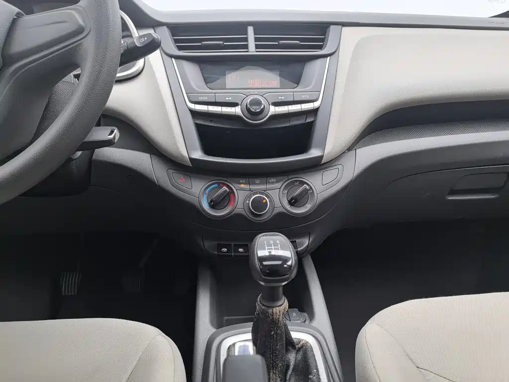 Chevrolet Sail 2017 2016 Sail 3 1.3L Manual Comfort Sunroof Edition