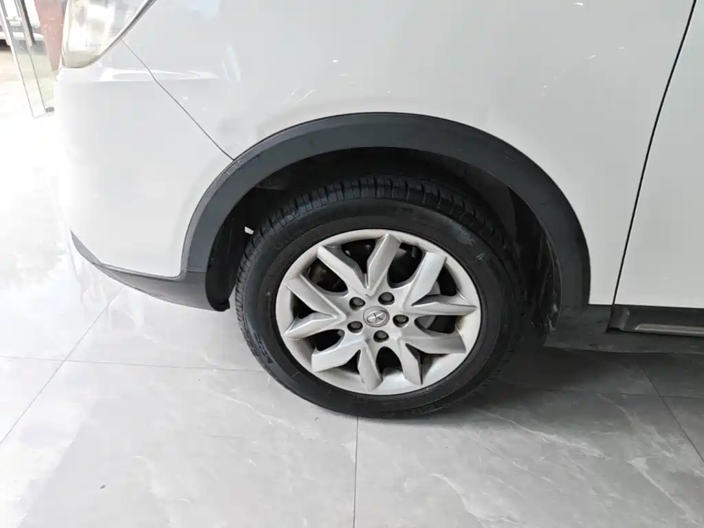 JAC Motors Refine S3 2015 2014 1.5L CVT Luxury