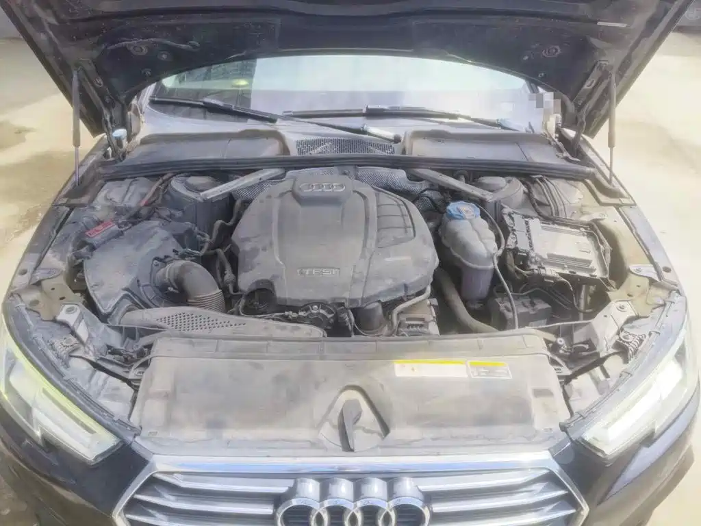 صورة 9 - Audi A4L
