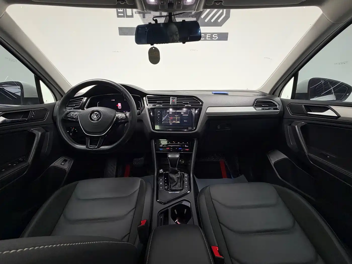 VOLKSWAGEN TIGUAN L NEW ENERGY