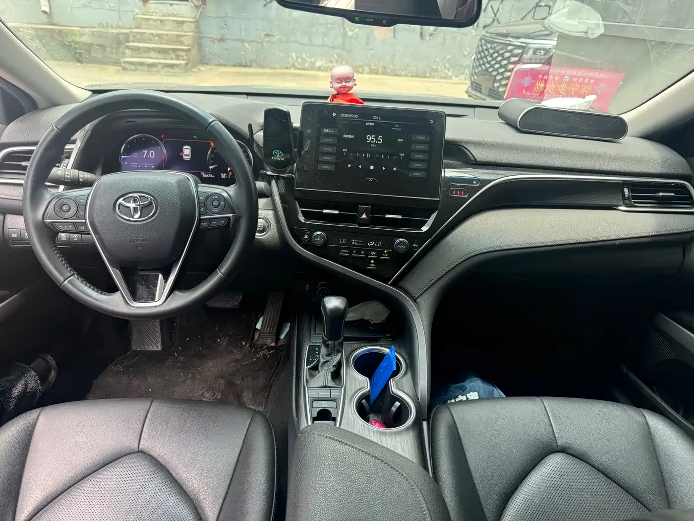 Toyota Camry 2021 2.5G Luxury Edition фото 4
