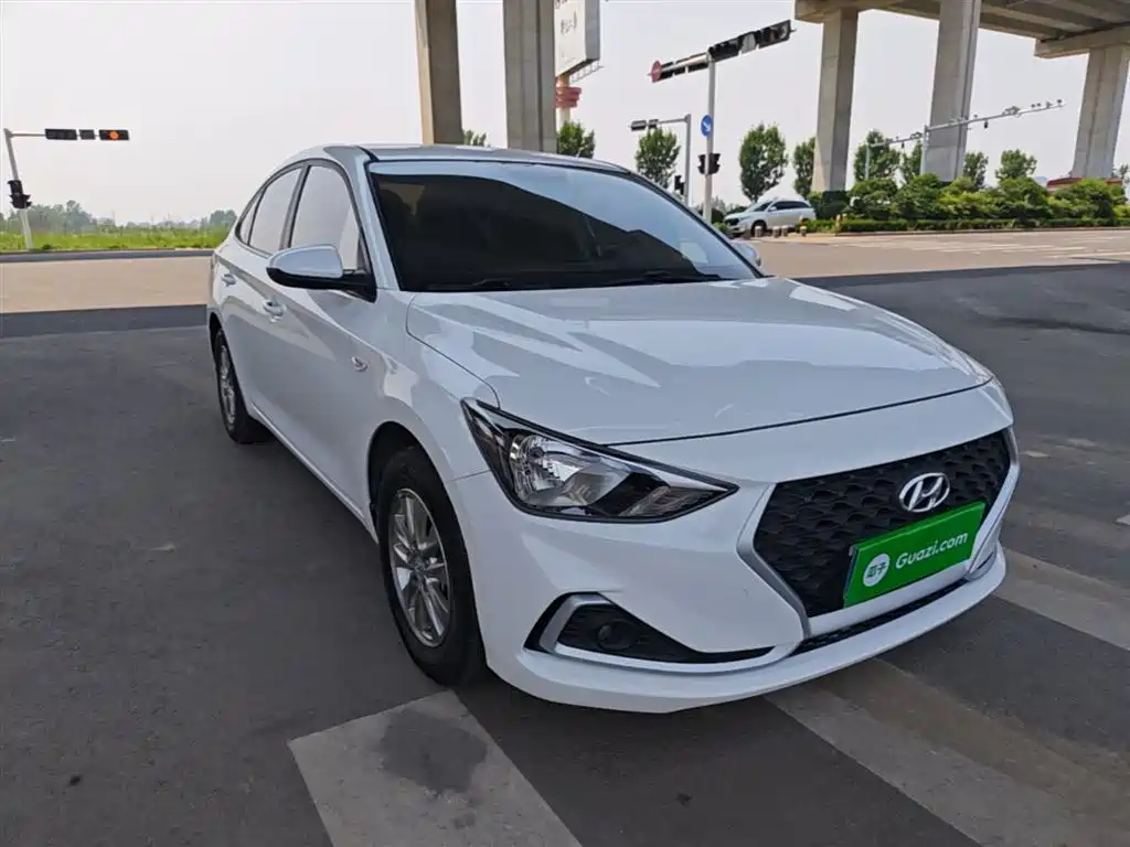 Hyundai Elantra 2018 1.6L Automatic Pleasing Edition GL China VI фото 4