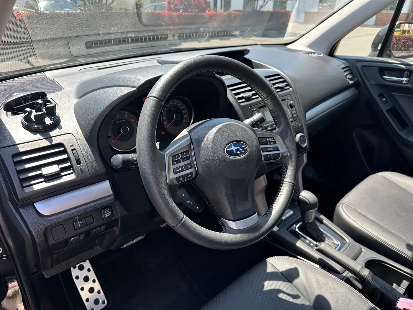 Subaru Forester 2013 2.5i Automatic Premium Edition фото 17