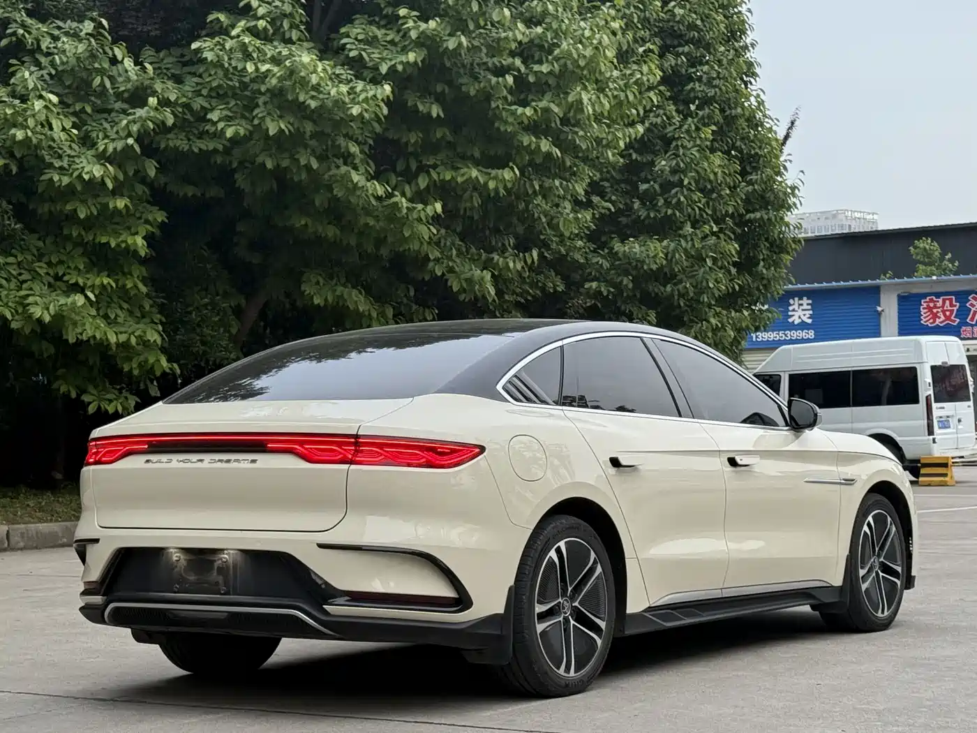 BYD Han 2023 EV Champion Edition 605KM FWD Premium фото 8