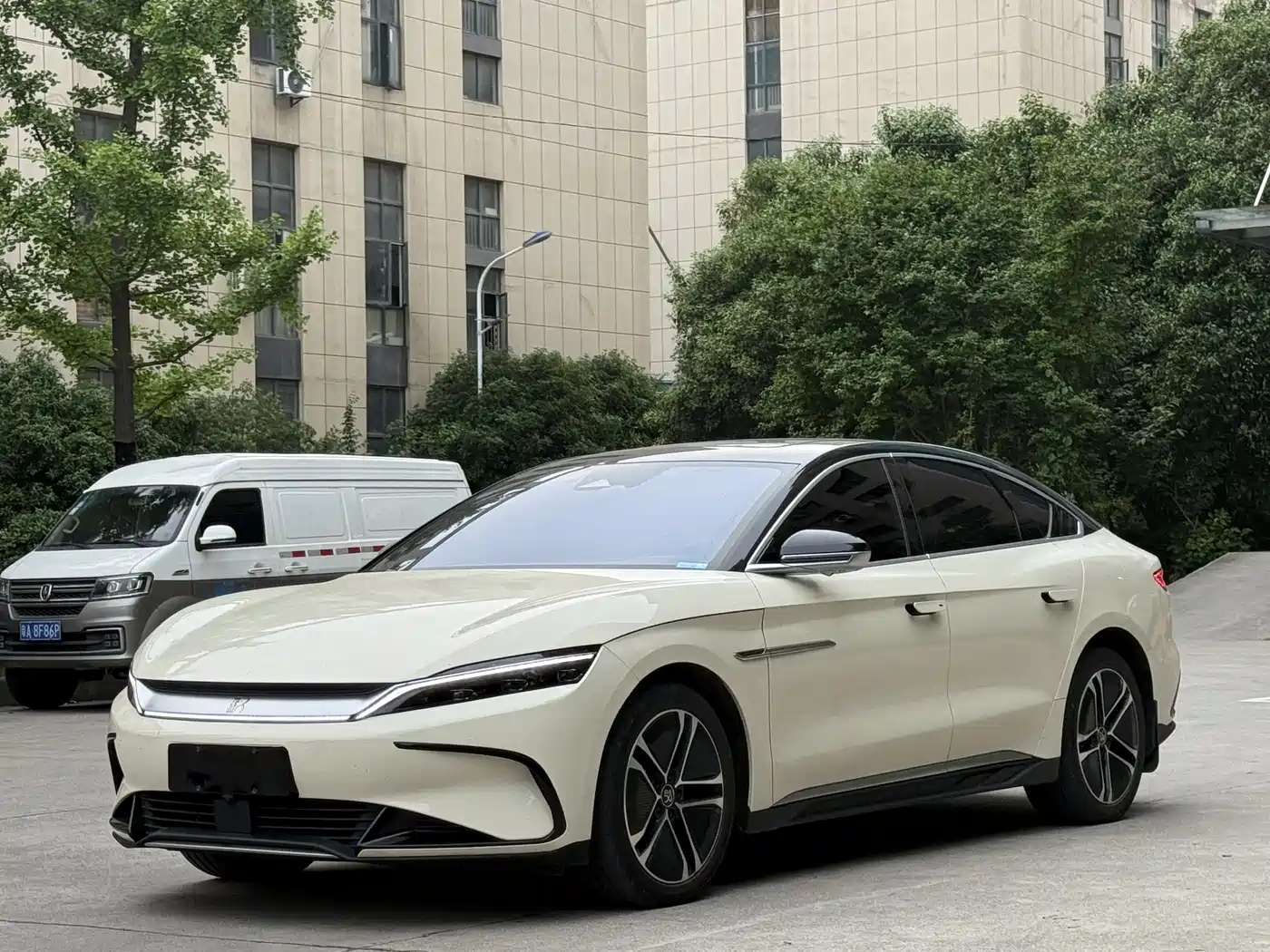 BYD Han 2023 EV Champion Edition 605KM FWD Premium