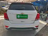 Фото 6 - Chevrolet Trax