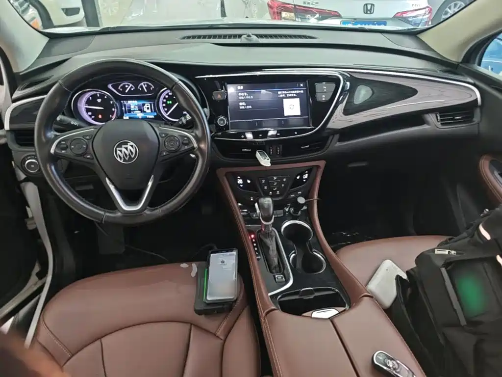Photo 10 - Buick Envision Plus