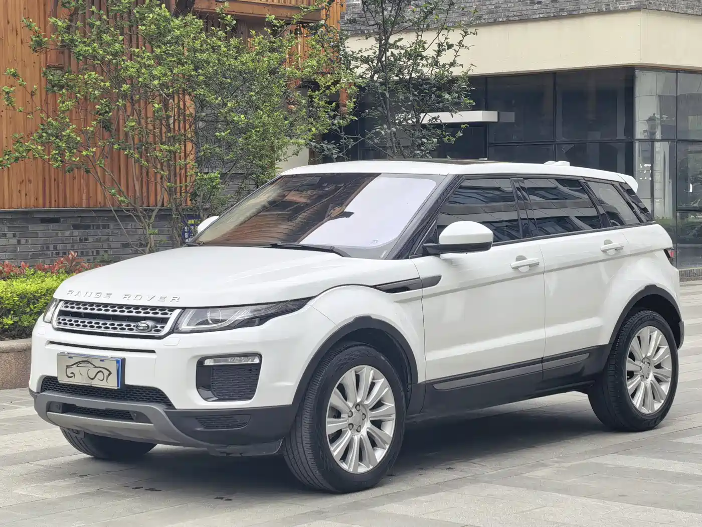 Land Rover Range Rover Evoque 2018 240PS SE Smart Edition
