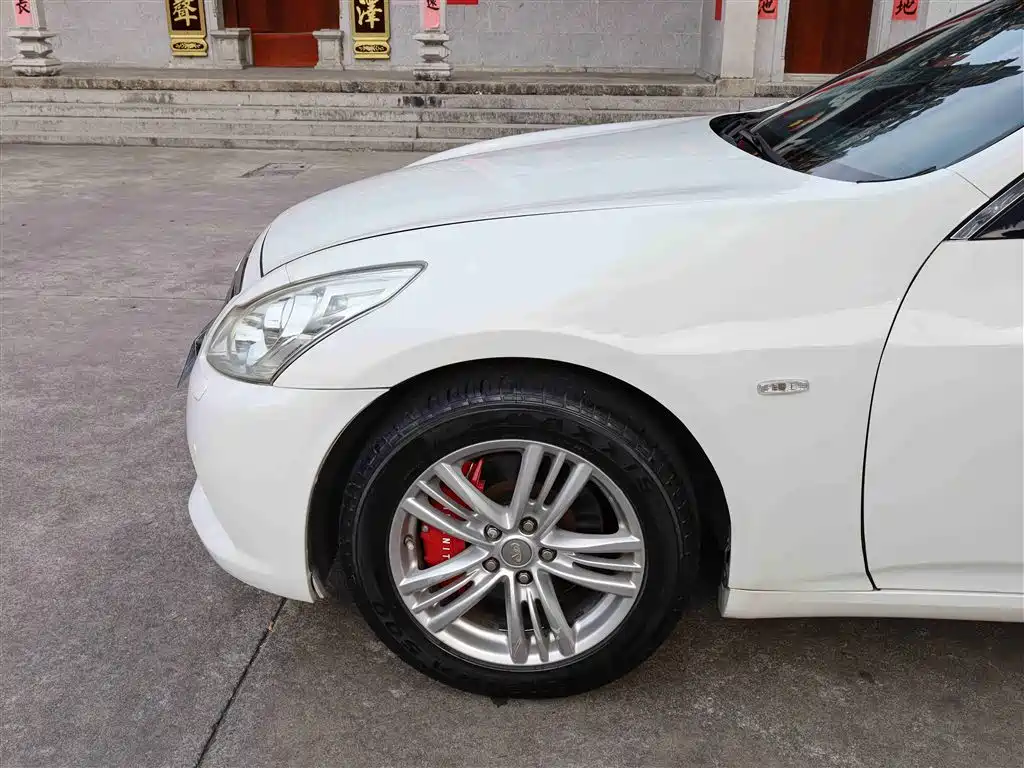 Infiniti G Series 2013 G25 Sedan Luxury Sport Edition фото 27