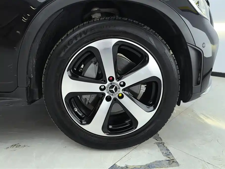 Mercedes-Benz GLC 2022 Facelift III GLC 260 L 4MATIC Dynamic фото 6