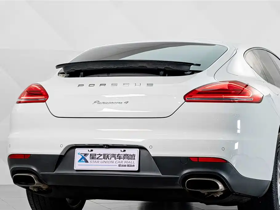Porsche Panamera 2014 Panamera 4 3.0T фото 7