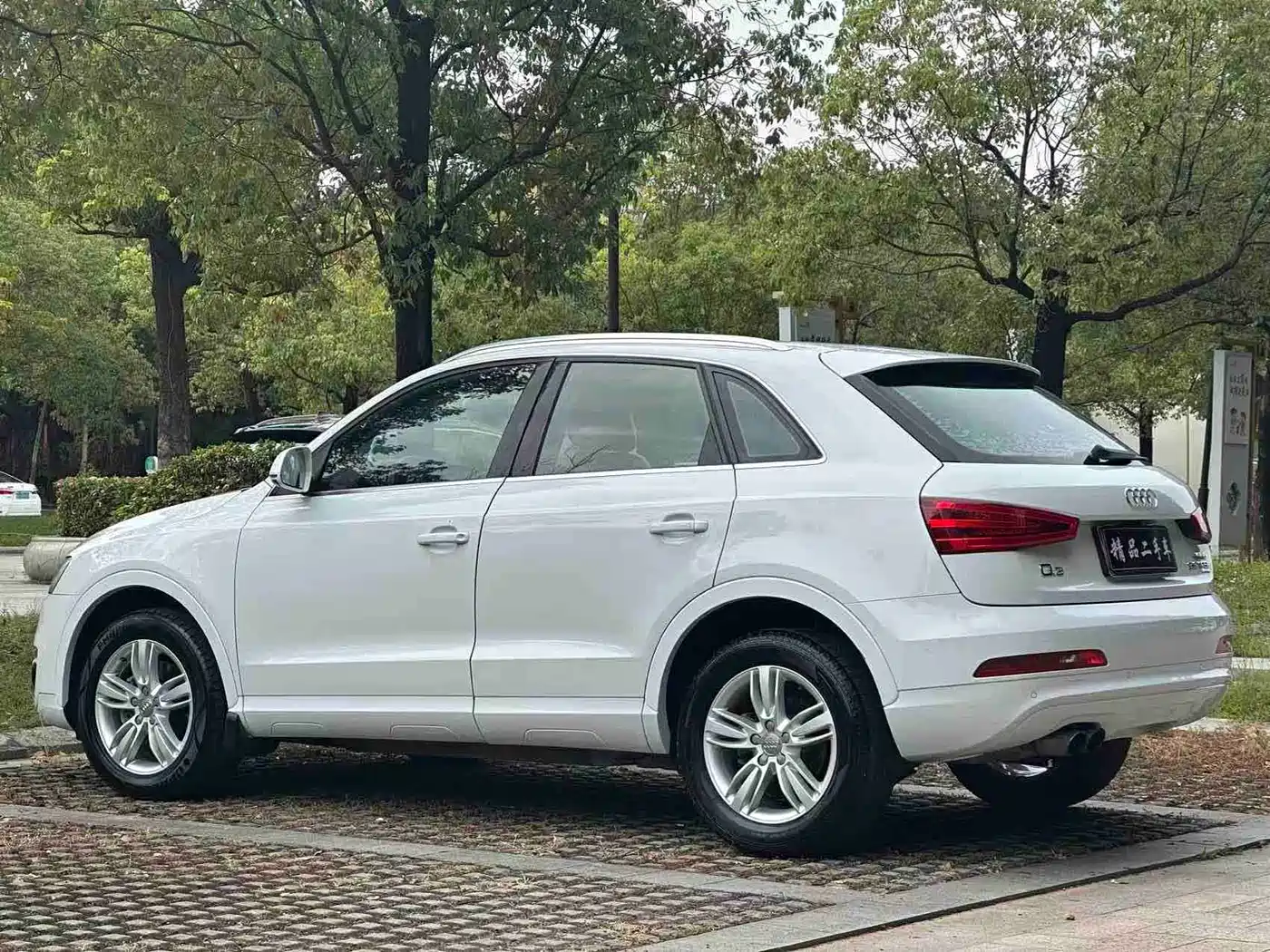 Audi Q3 2015 35 TFSI quattro Technology фото 15