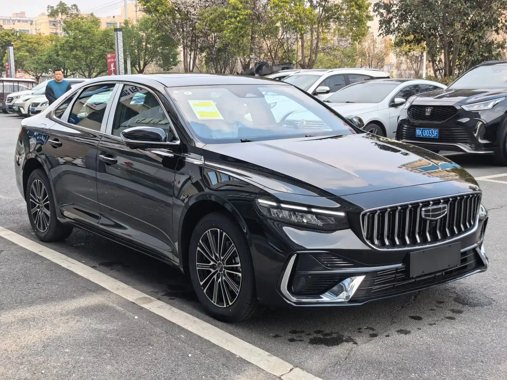 Фото 3 - Geely Preface