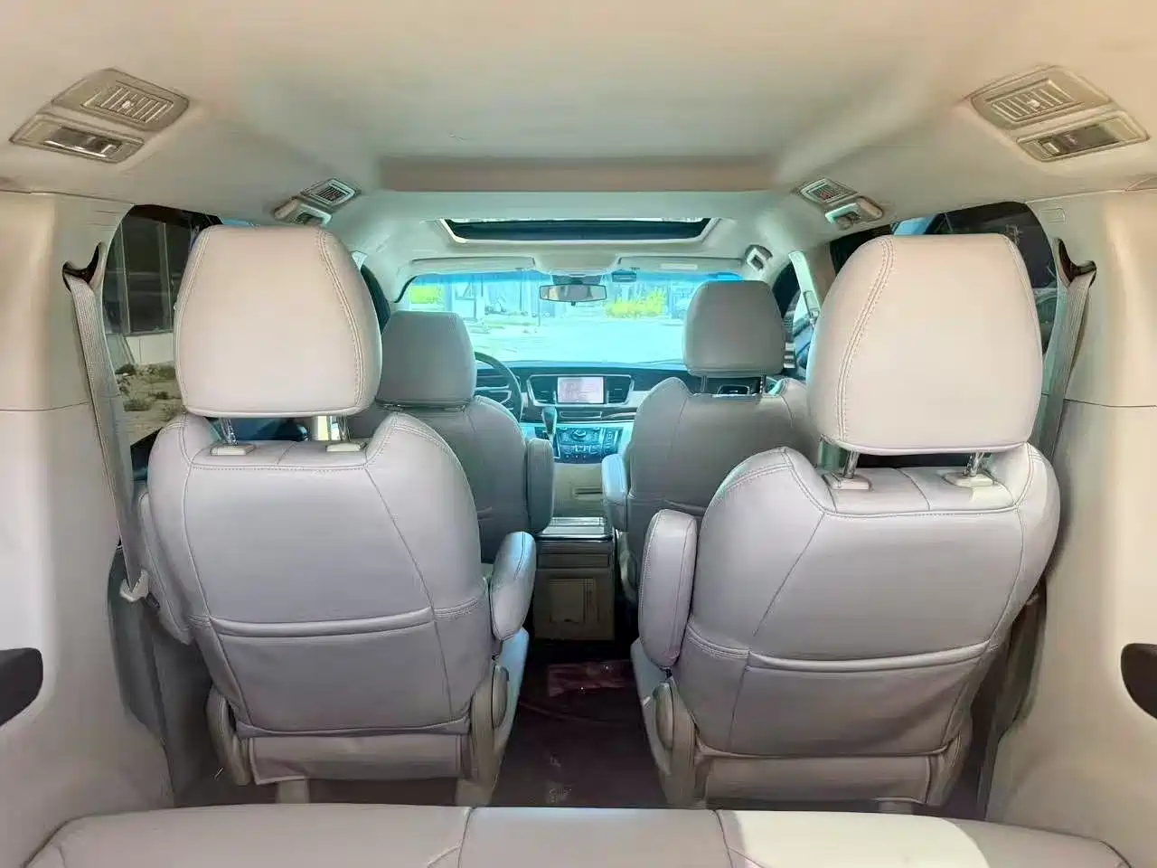Buick GL8 2014 2.4L CT Luxury Business Comfort фото 9