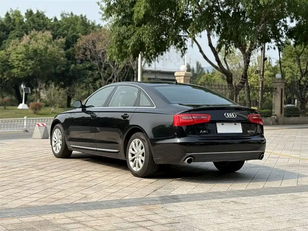 Audi A6L 2014 30 FSI Luxury фото 3