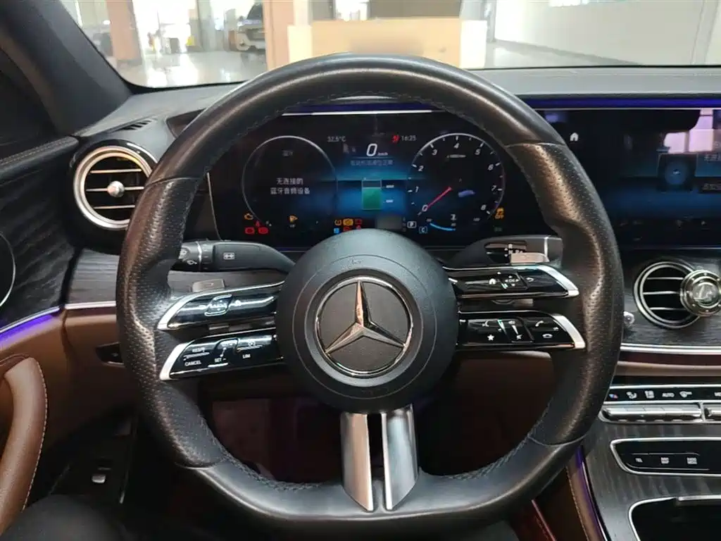 Mercedes-Benz E-Class 2021 E 300 L Sport Fashion фото 11