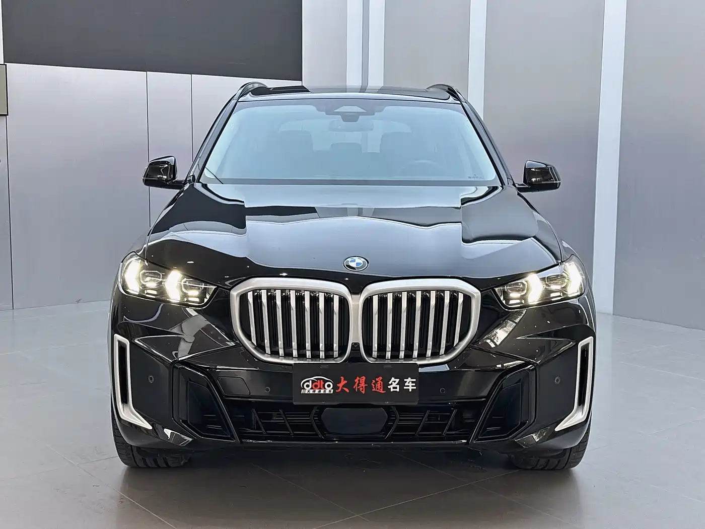 BMW X5 2023 xDrive 30Li Premium M Sport Package фото 2
