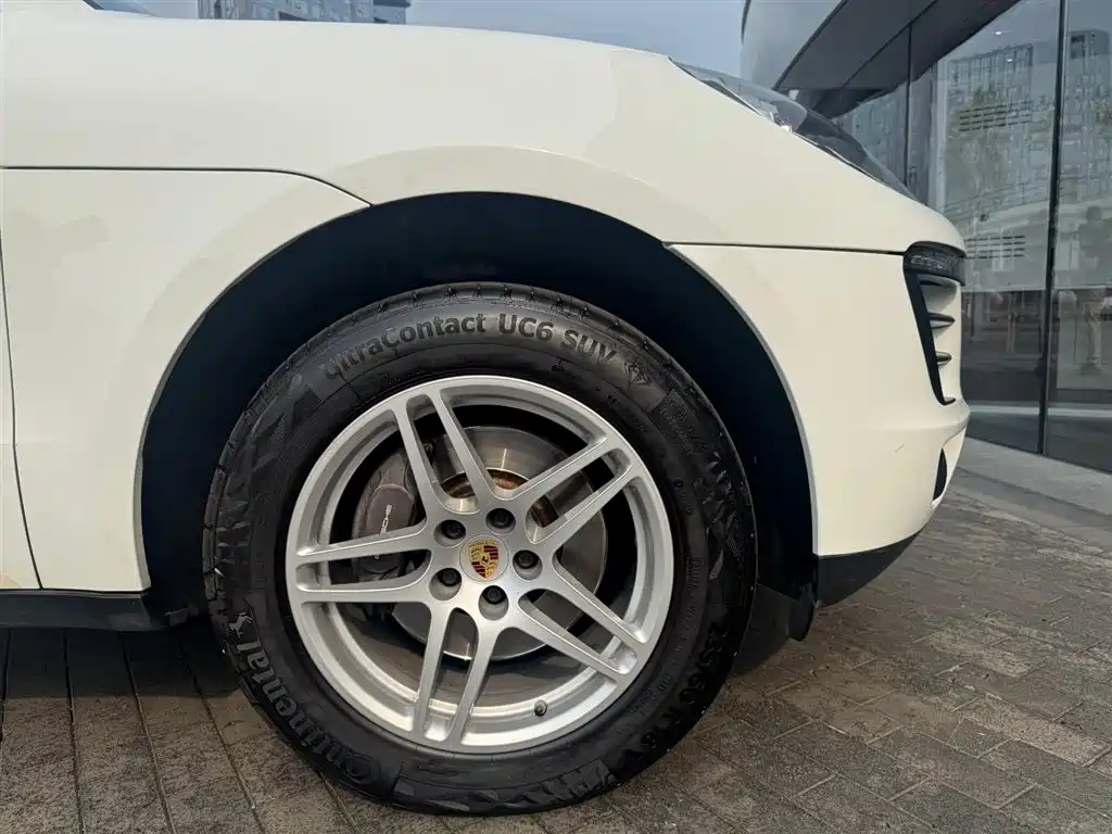 Porsche Macan 2014 Macan 2.0T фото 13