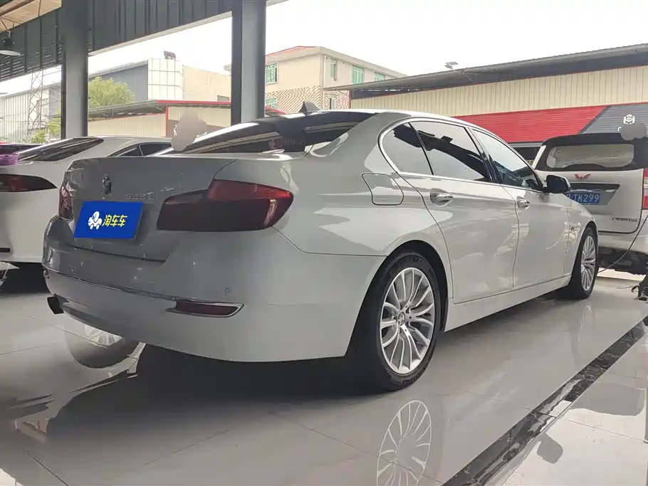 BMW 5 Series 2017 525Li Luxury Design Package фото 3