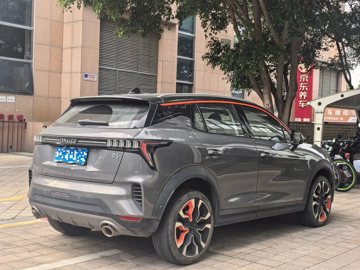 Lynk & Co 06 2020 1.5T Halo фото 2
