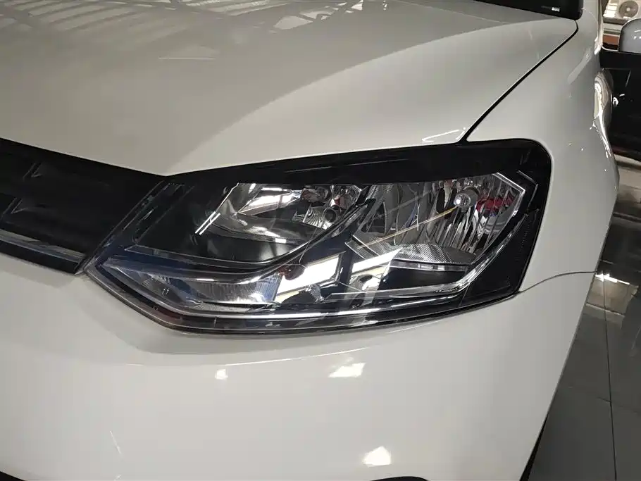 Volkswagen Polo 2018 1.5L Auto Comfort фото 5