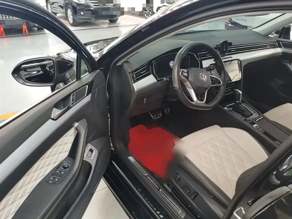 Volkswagen Magotan 2023 Model 2 Million Commemorative Edition 330TSI DSG Luxury фото 16