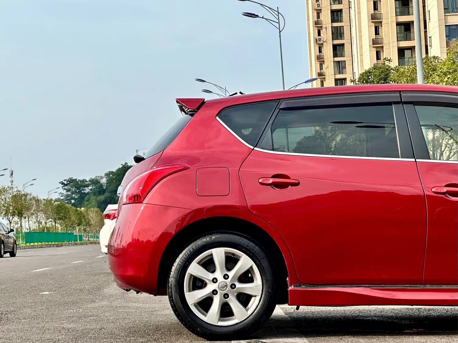 Фото 12 - Nissan Tiida