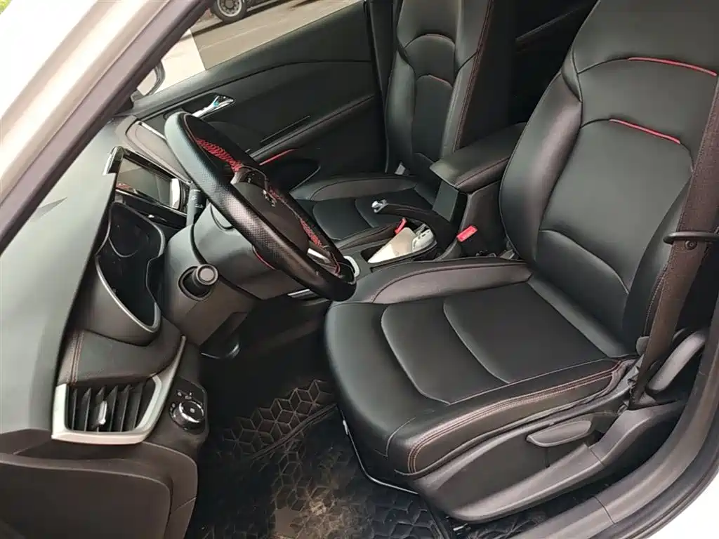 Chevrolet Monza 2019 RS 330T Auto Smooth Edition China VI фото 15