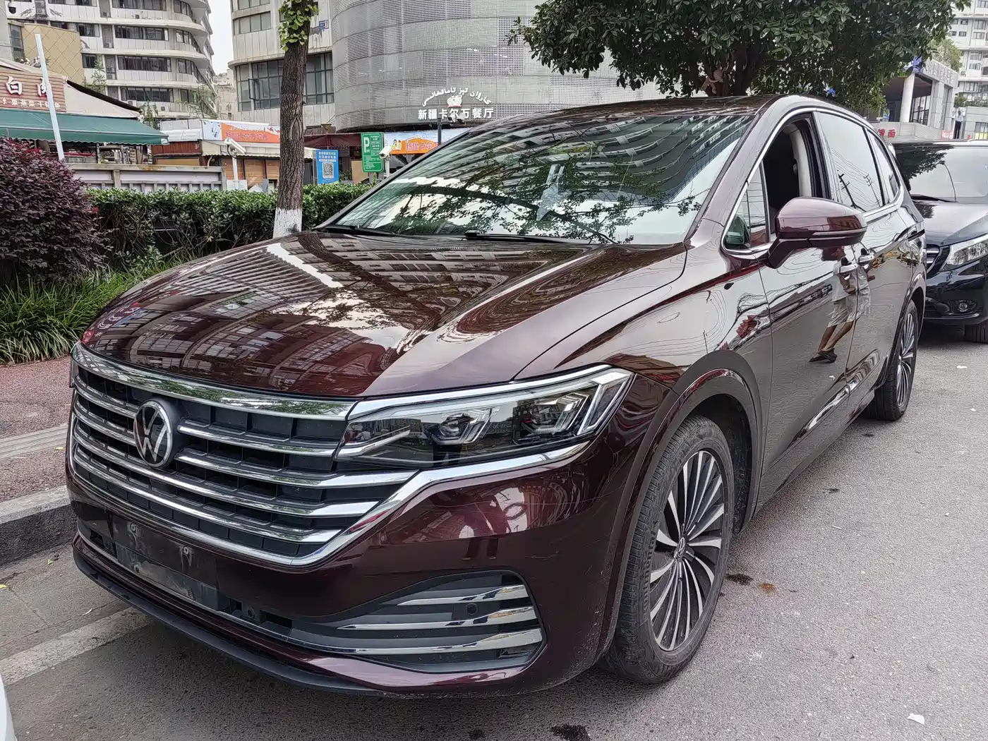 Volkswagen Viloran 2020 380TSI Premium
