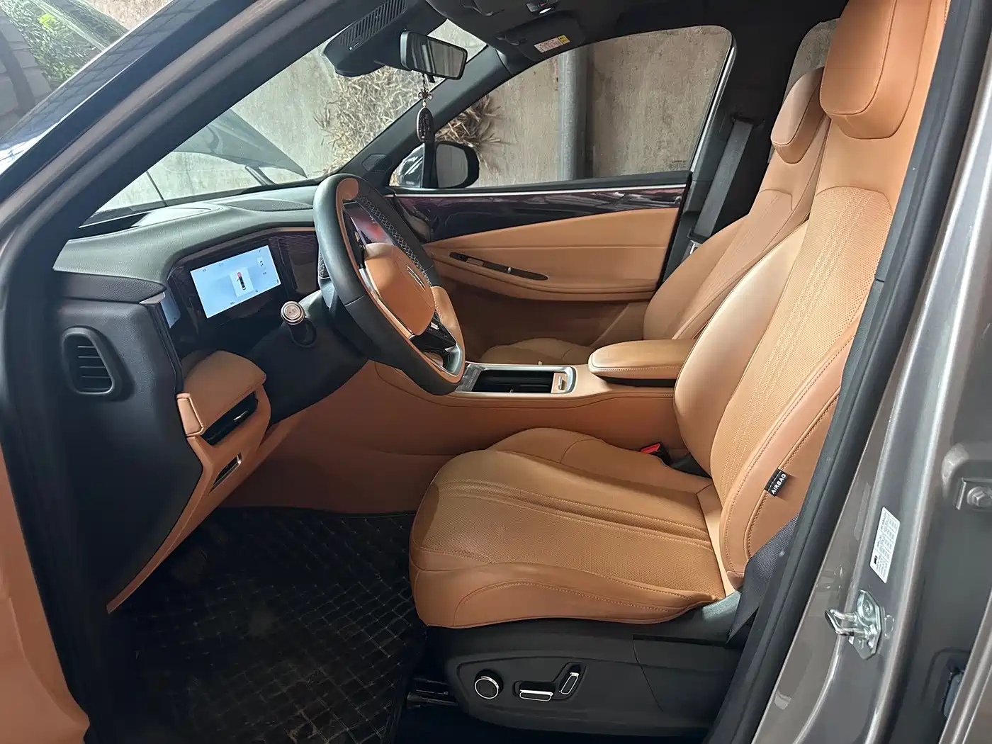 Geely Galaxy Galaxy L7 2025 2025 EM-i 115km Explorer+ Edition