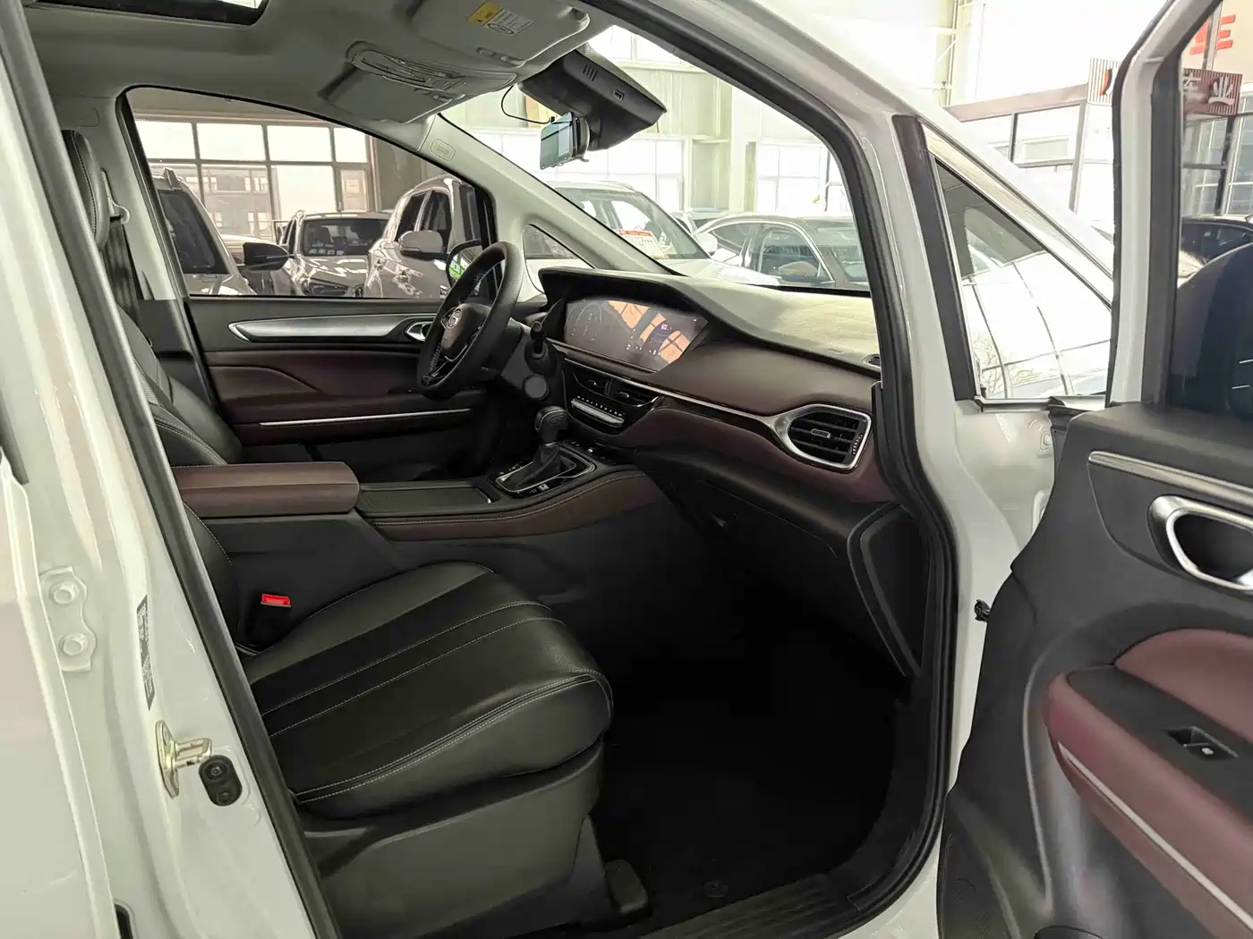 GAC Trumpchi Trumpchi M6 2021 PRO 270T DCT Luxury Edition фото 17