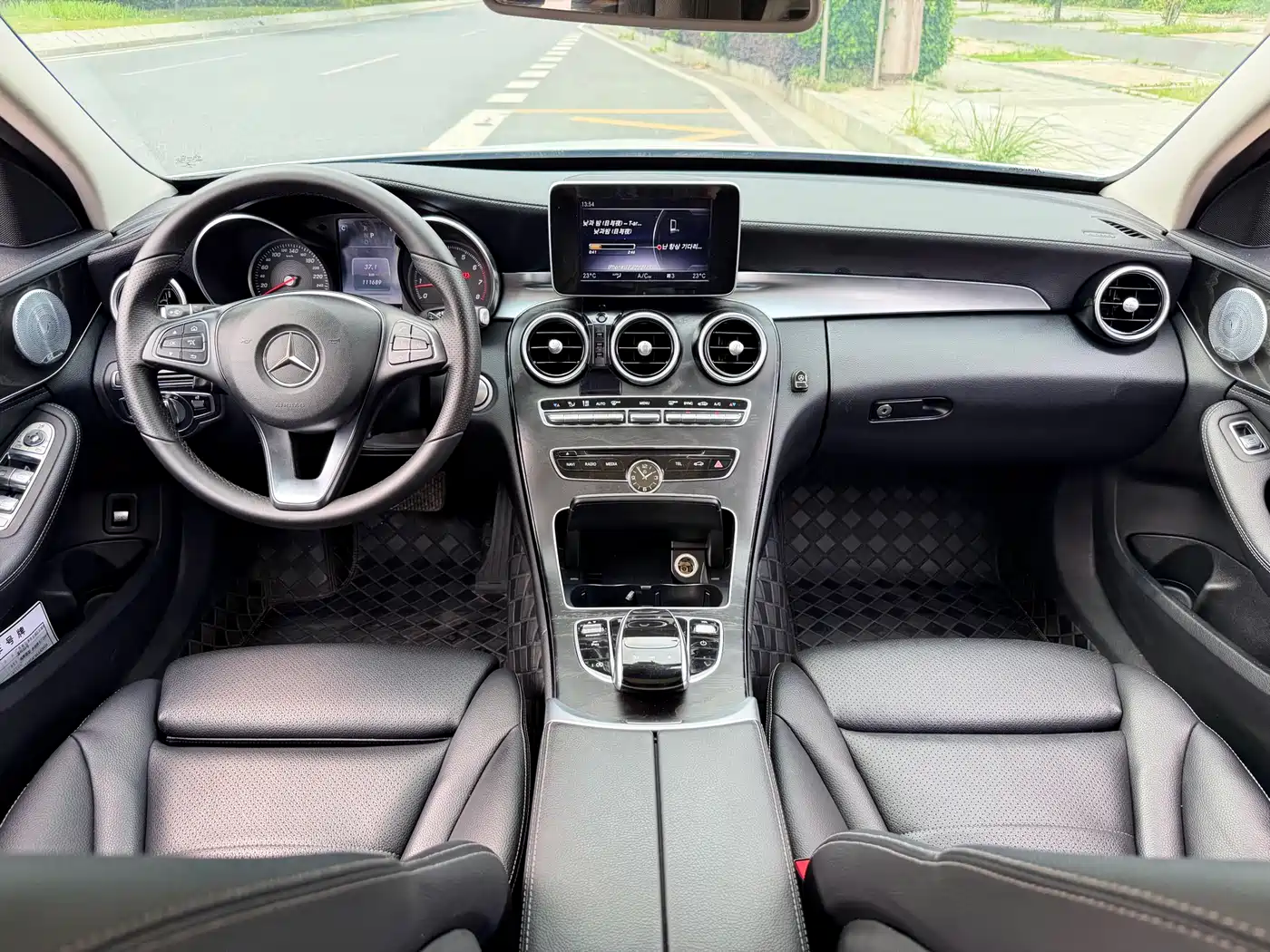 Mercedes-Benz C-Class 2018 C 200 L Sport Achievement Special Edition фото 7