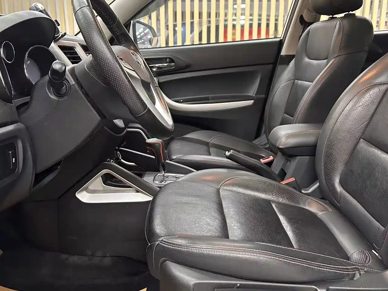Фото 4 - Changan CS35