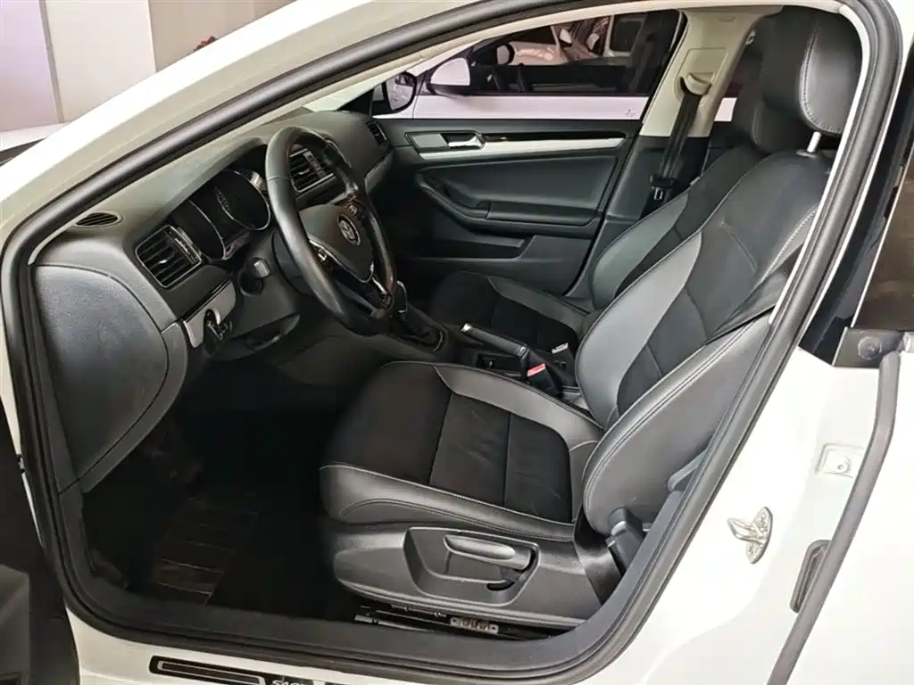 Volkswagen Sagitar 2018 280TSI DSG Comfort фото 15