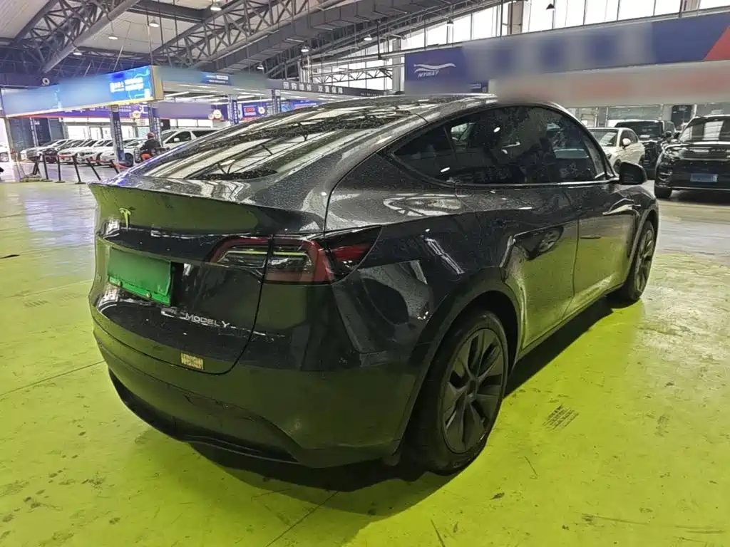 Фото 7 - Tesla Model Y