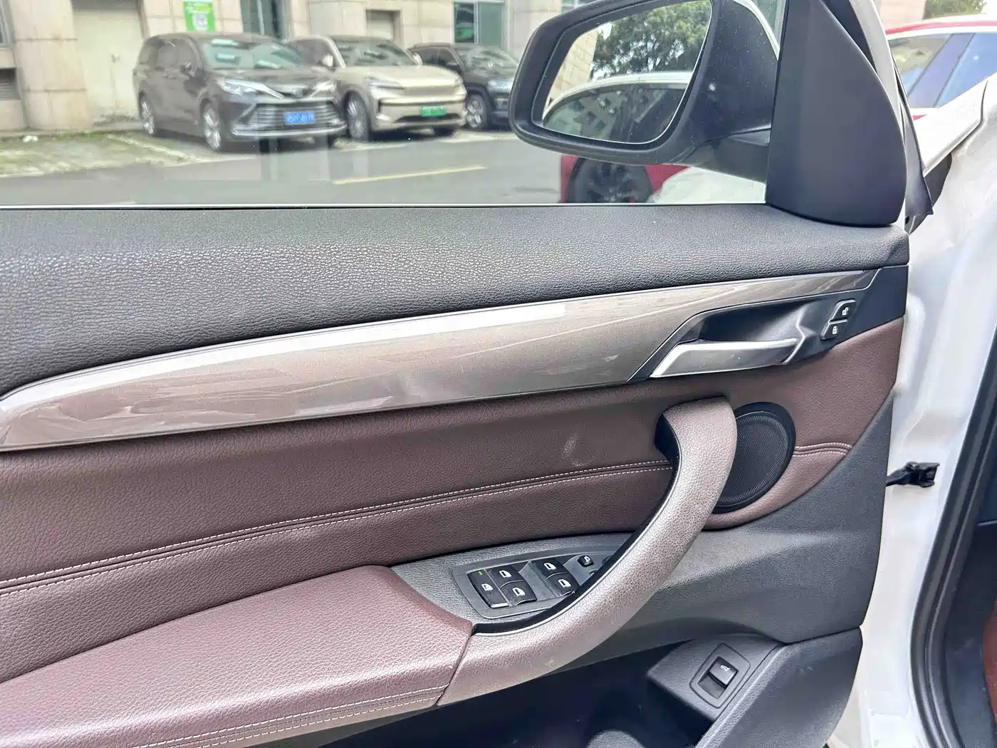 BMW X1 2019 sDrive18Li Premium Model фото 11