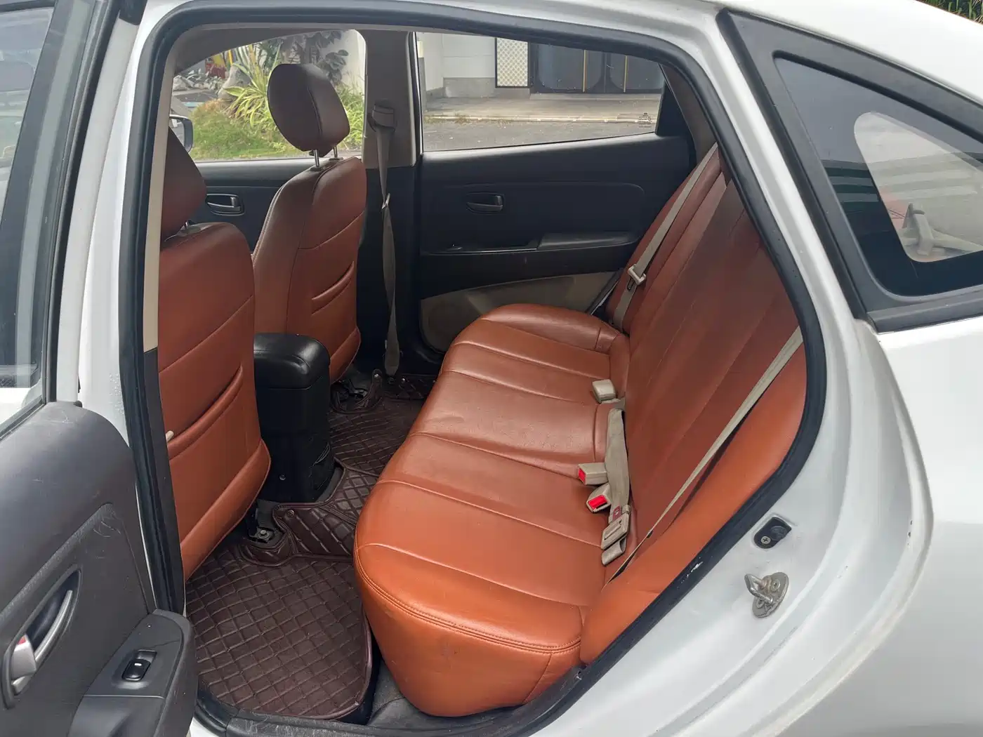 Hyundai Elantra 2011 1.6L Automatic Comfort фото 18