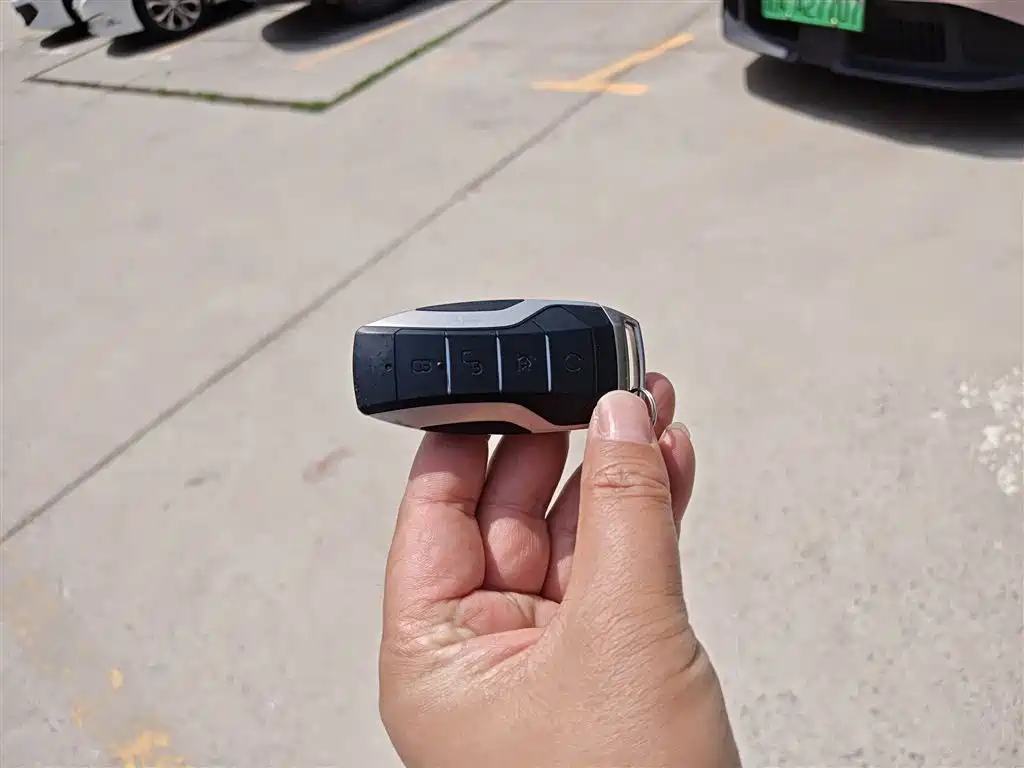 BYD Qin Pro 2019 Super Edition 1.5TI Automatic Smart Connected Feng Shang Type China VI фото 12