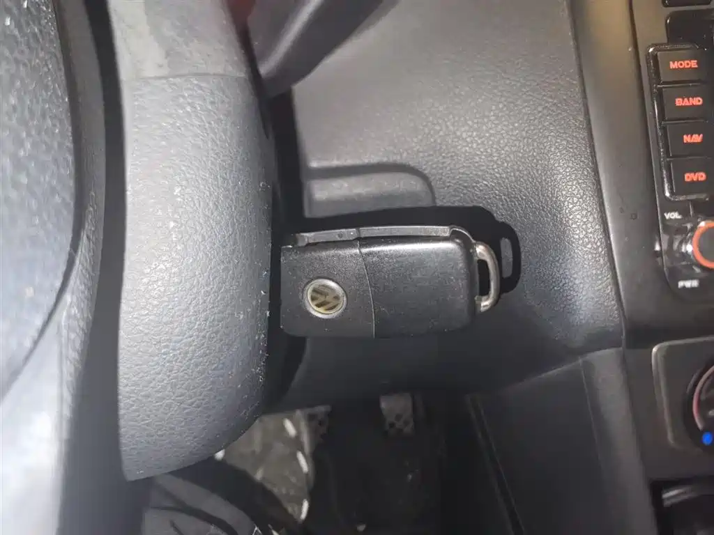 Volkswagen Polo 2014 1.6L Automatic Comfort Edition фото 12