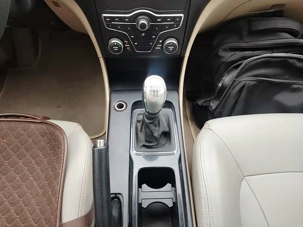 Besturn B50 2015 2013 1.6L Manual Comfort