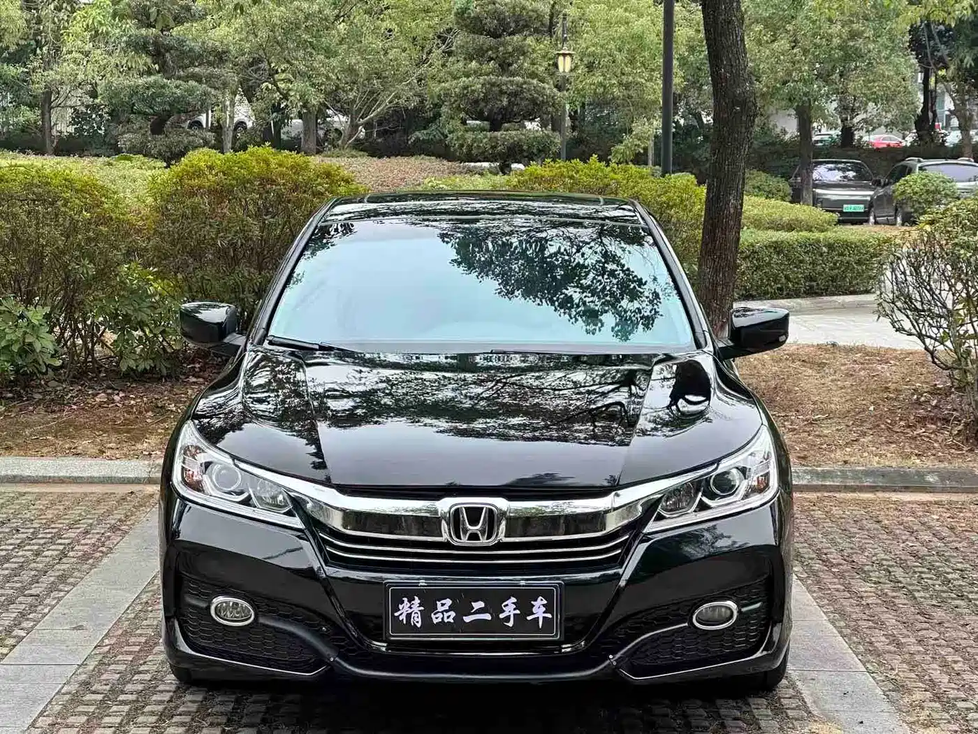 Honda Accord 2016 2.0L Comfort Edition фото 2