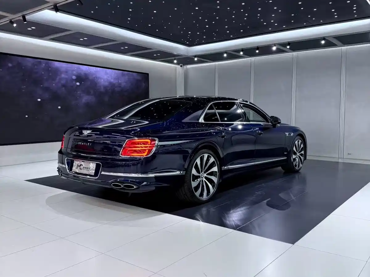 Bentley Flying Spur 2024 2024 4.0T V8 Elegance Edition