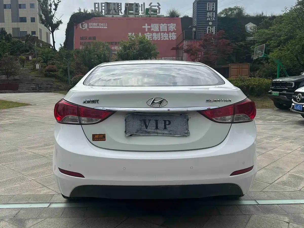 Hyundai Langdong 2013 1.6L Automatic Leading фото 4