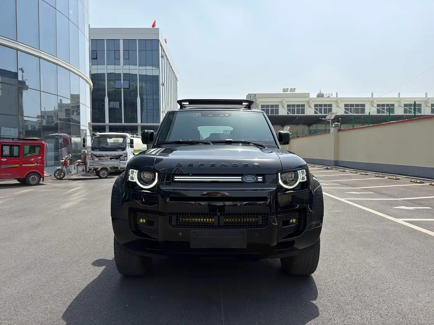 Land Rover Defender 2023 Facelift 110 3.0T P400 Dark Special Edition