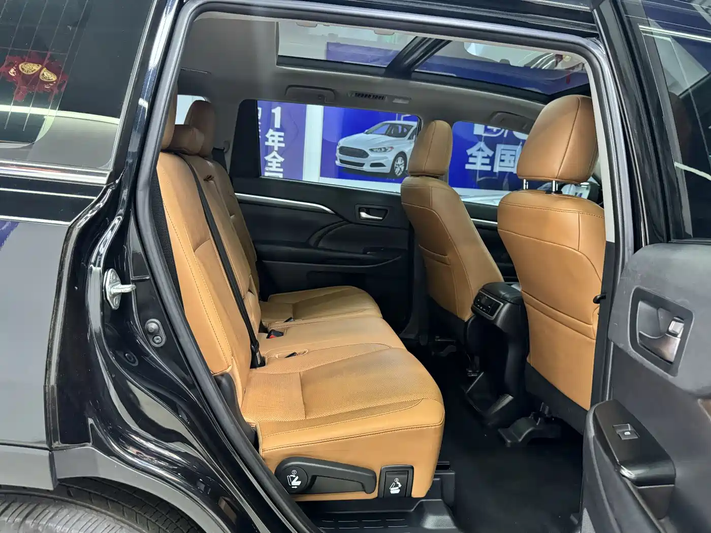 Toyota Highlander 2018 Model 2.0T 4WD Knight Edition 7-Seater China VI фото 16