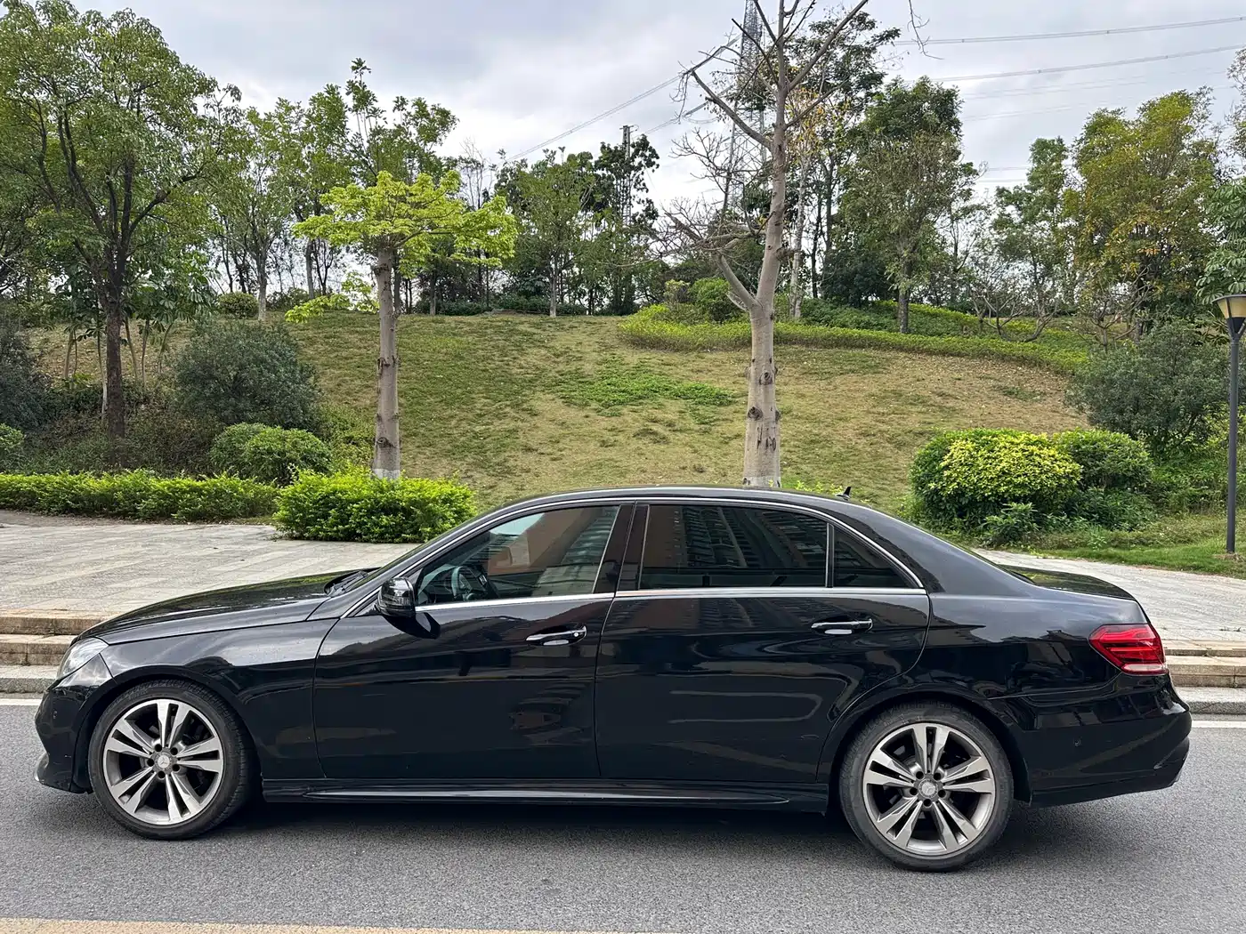 Mercedes-Benz E-Class 2014 Facelift E 260 L Sport фото 8