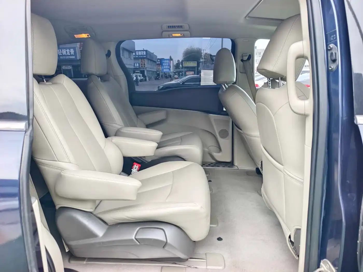 Buick GL8 2011 2.4L CT Luxury Business Comfort Edition фото 12